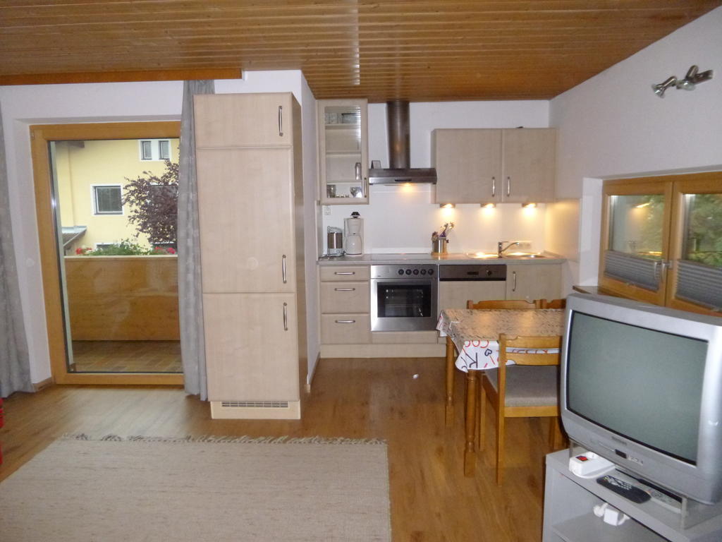 Ferienwohnungen Sommavilla Fulpmes Kamer foto